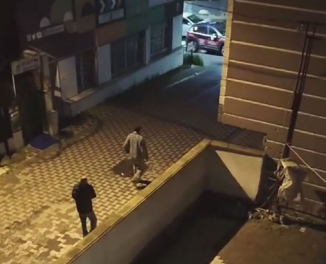 I S T A N B U L K U B I L A Y K A A N K U N D A K C I C I N A Y E T I 1228671 365449