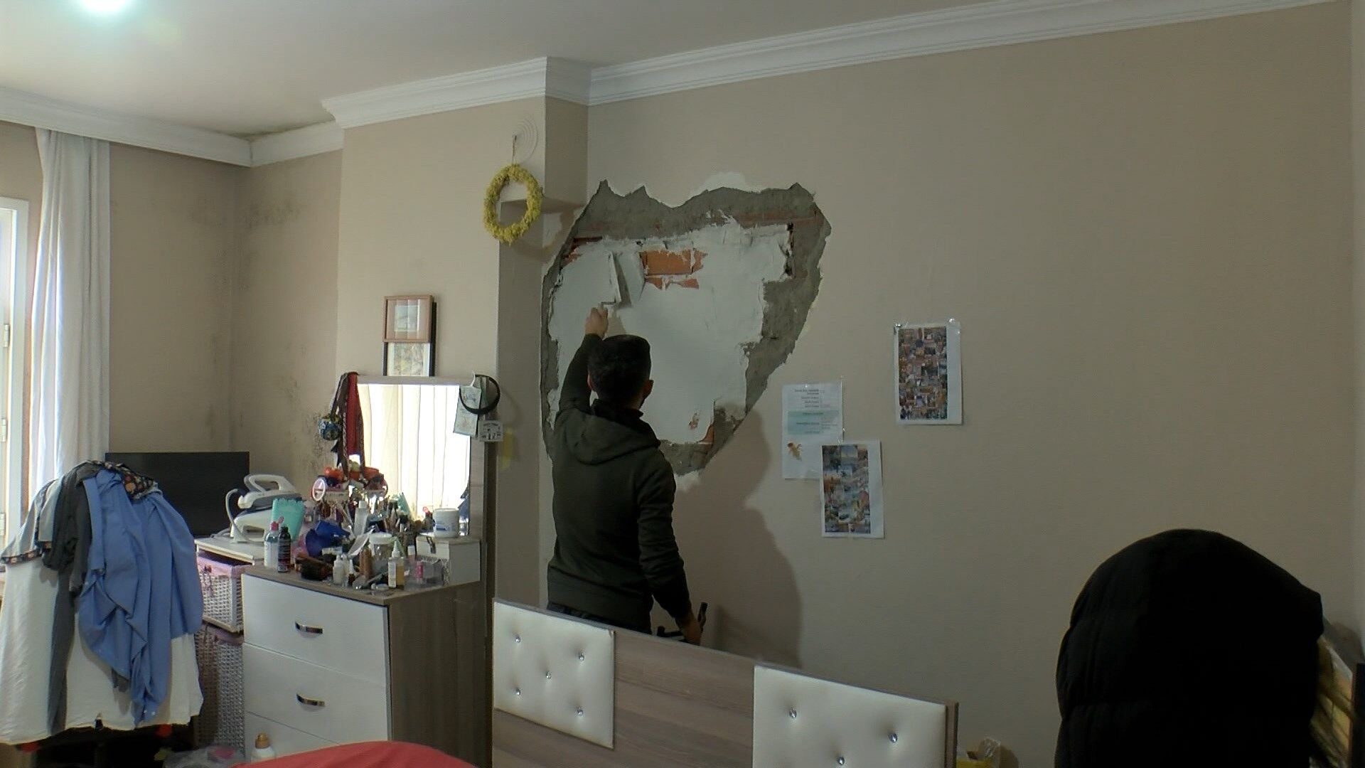 I S T A N B U L K U C U K C E K M E C E D E I S M A K I N E S I Y 1226754 364821