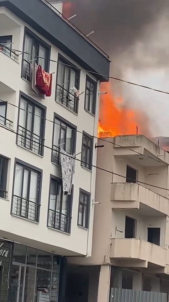 I S T A N B U L S U L T A N B E Y L I D E 3 K A T L I B I N A D A 1219103 362510