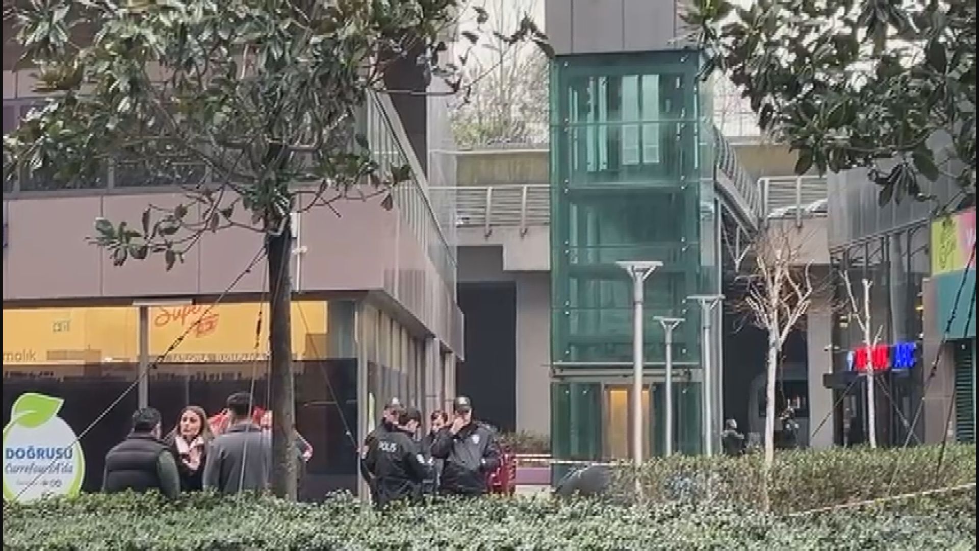 I S T A N B U L Y A P I M C I E R O L K O S E S A R I Y E R D E 1 1225745 364473