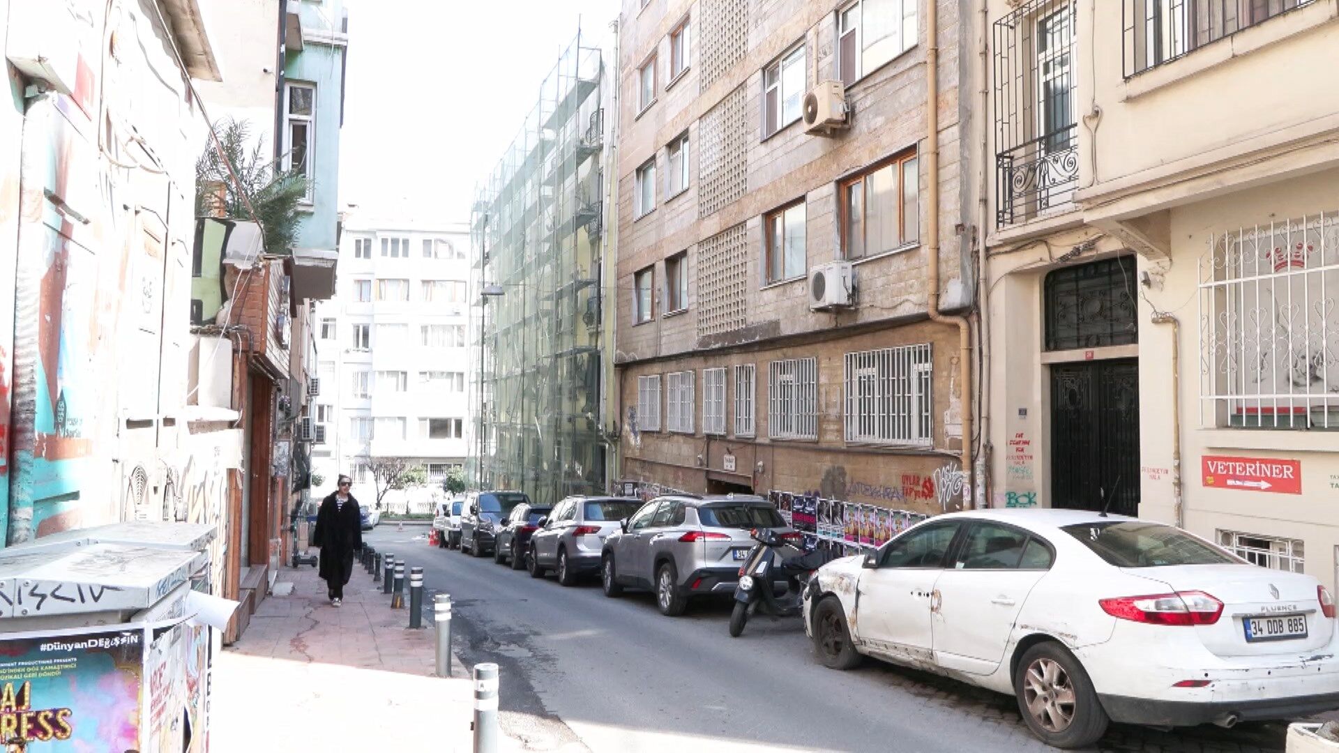 I S T A N B U L Y A Z A R O R H A N P A M U K U N 9 D A I R E S 1230195 365912