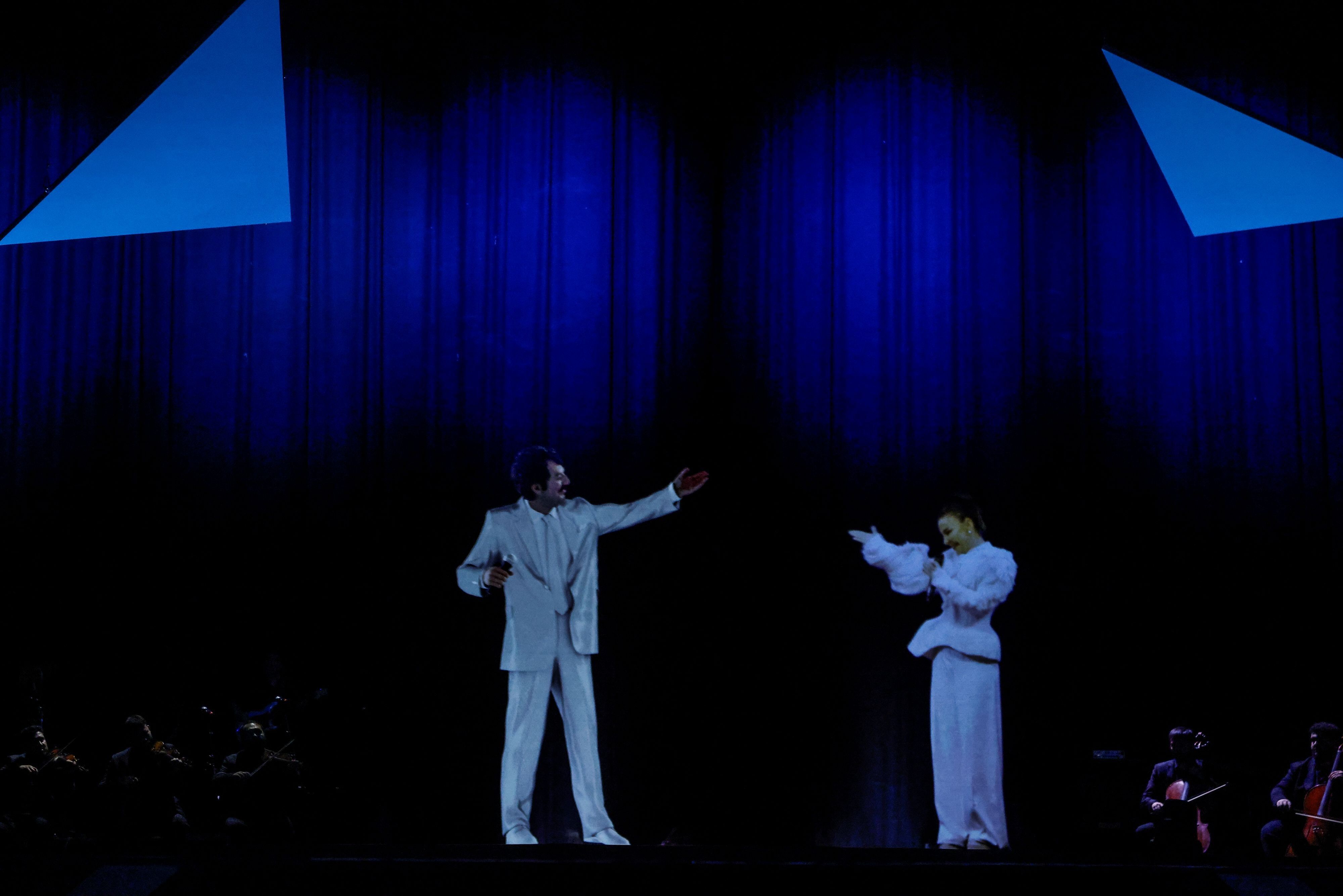 M U S L U M G U R S E S H O L O G R A M I T U R K T E L E K O M 5 G 1237192 367955