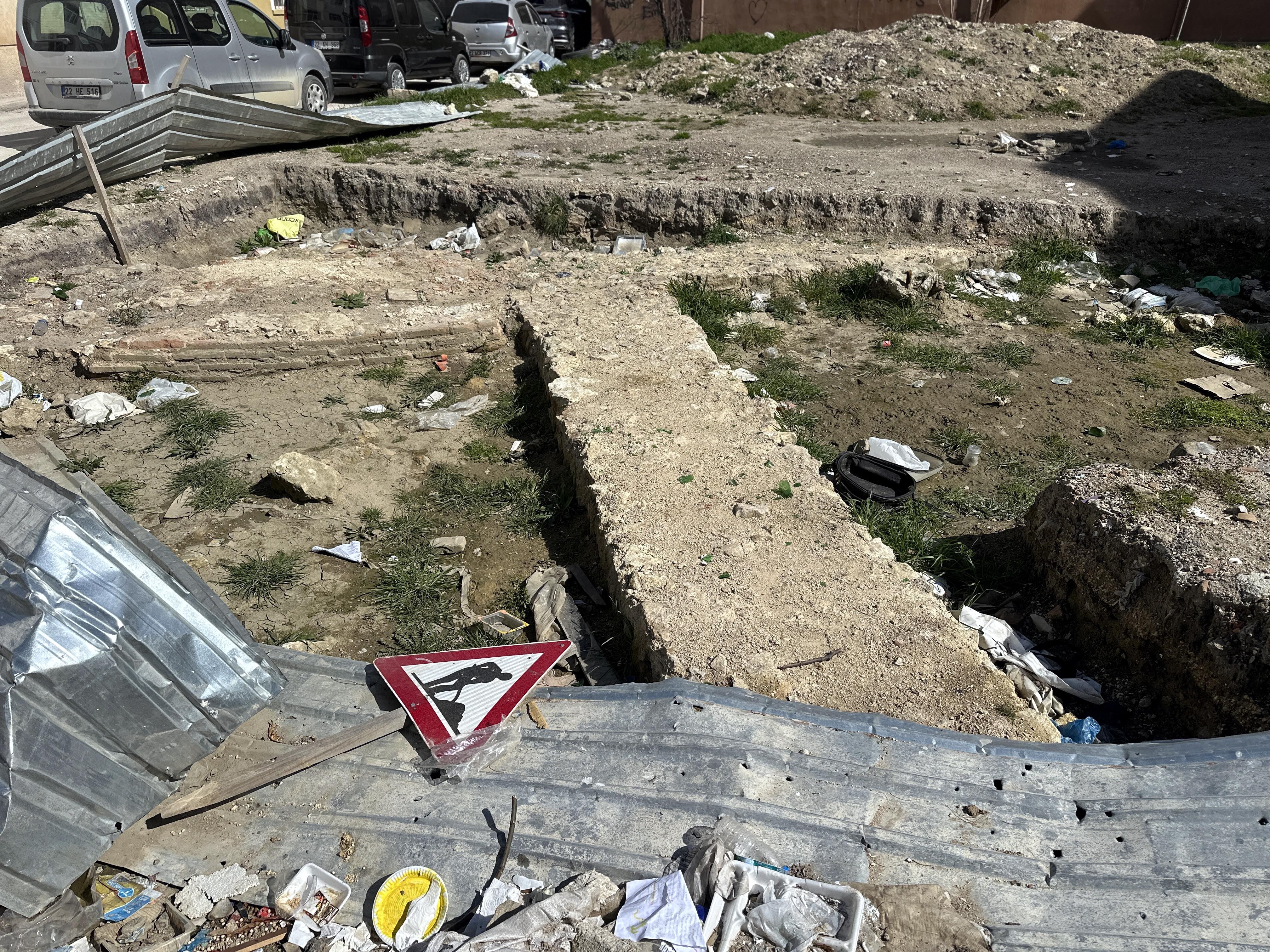 S A T I N A L D I G I A R S A D A T A R I H I C A M I K A L I N T I L 1215706 361498