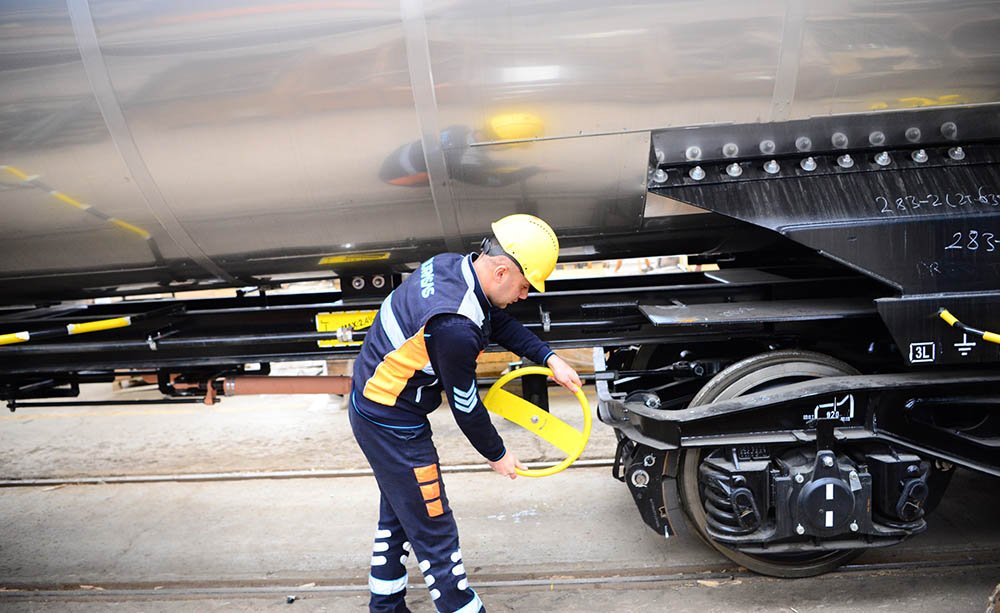 B A K A N U R A L O G L U O R D U M U Z I C I N 41 Y E N I Y U K 1255672 373644