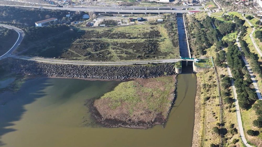 B A R A J L A R D A D O L U L U K O R A N I Y U Z D E 70 E U L A S 1255438 373587