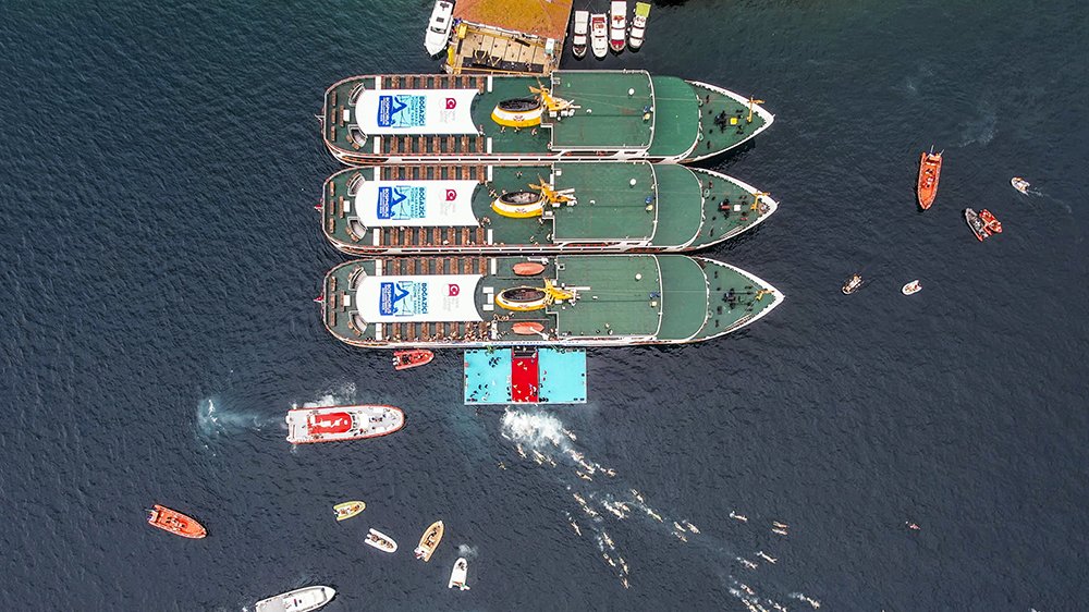 Bogazici Kitalararasi Yuzme Yarisi3