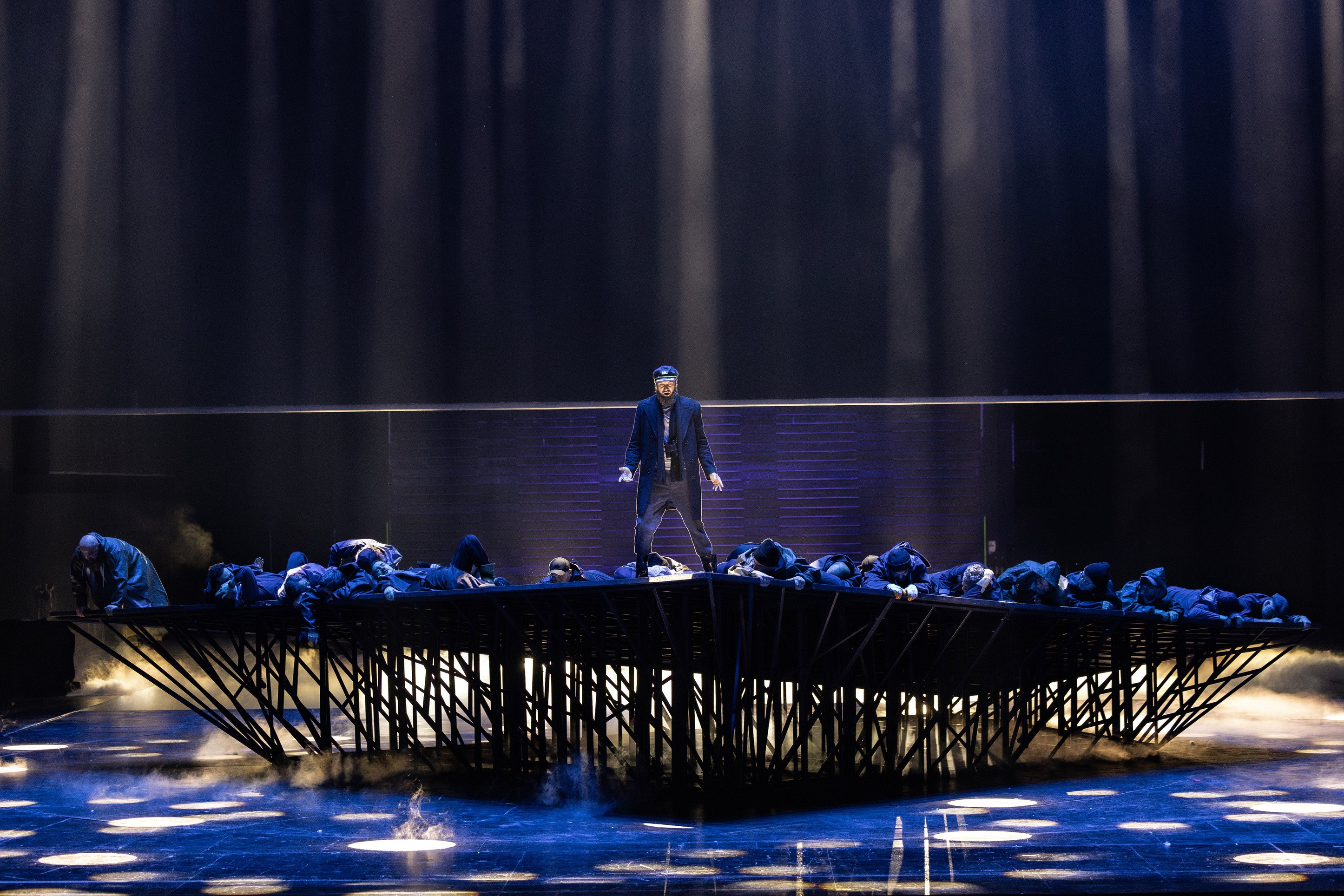 E F S A N E V I H I K A Y E S I I L E U C A N H O L L A N D A L I 1259994 374950