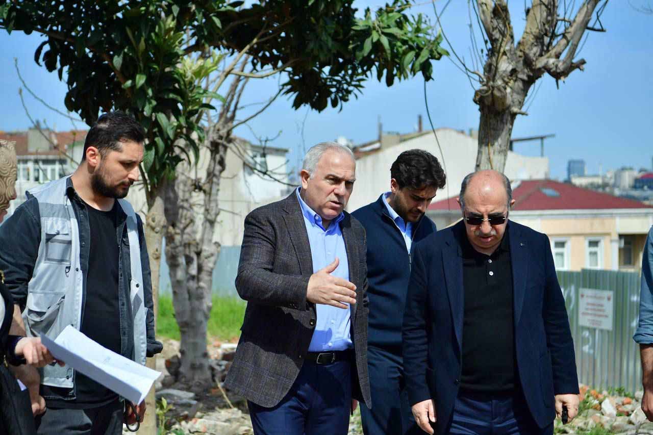 F A T I H’ T E K I Y A V U Z S U L T A N S E L I M S E Y I R T E R A 1271241 378332