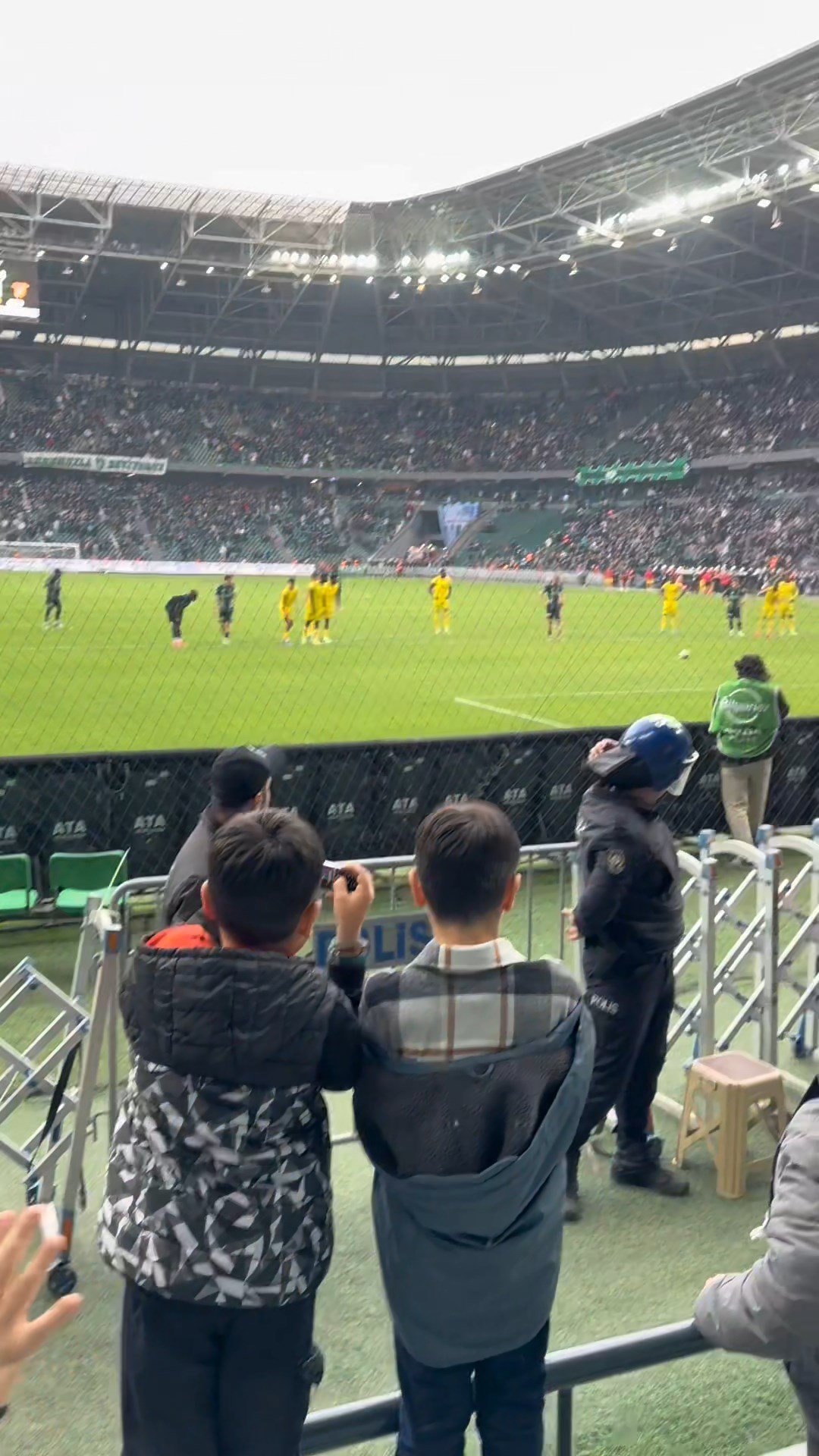 G O L U T U S L U T E F L O N U Y L A K A Y D E D E N M I N I K T A R 1272733 378820