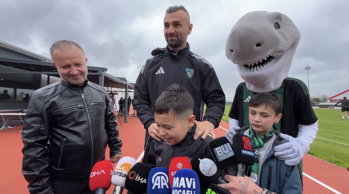 G O L U T U S L U T E F L O N U Y L A K A Y D E D E N M I N I K T A R 1272742 378820