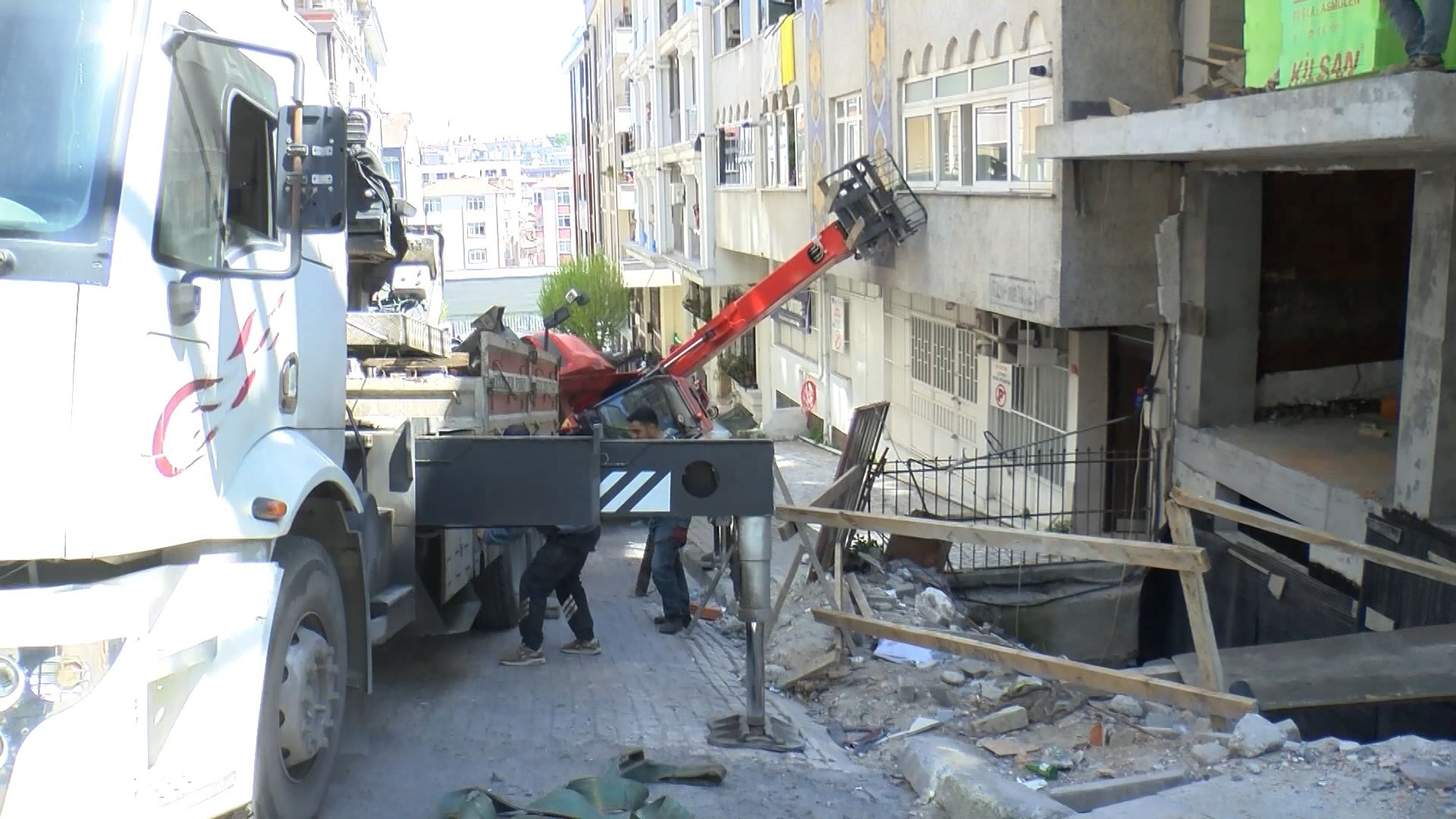 G U N G O R E N D E Y O K U S T A K A Y A N I S M A K I N E S I 4 1284262 382126