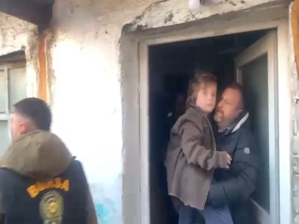 I L K O K U L A B A S L A Y A N N A Z A R’ I N V E L A Y E T I A N N E 1282572 381594