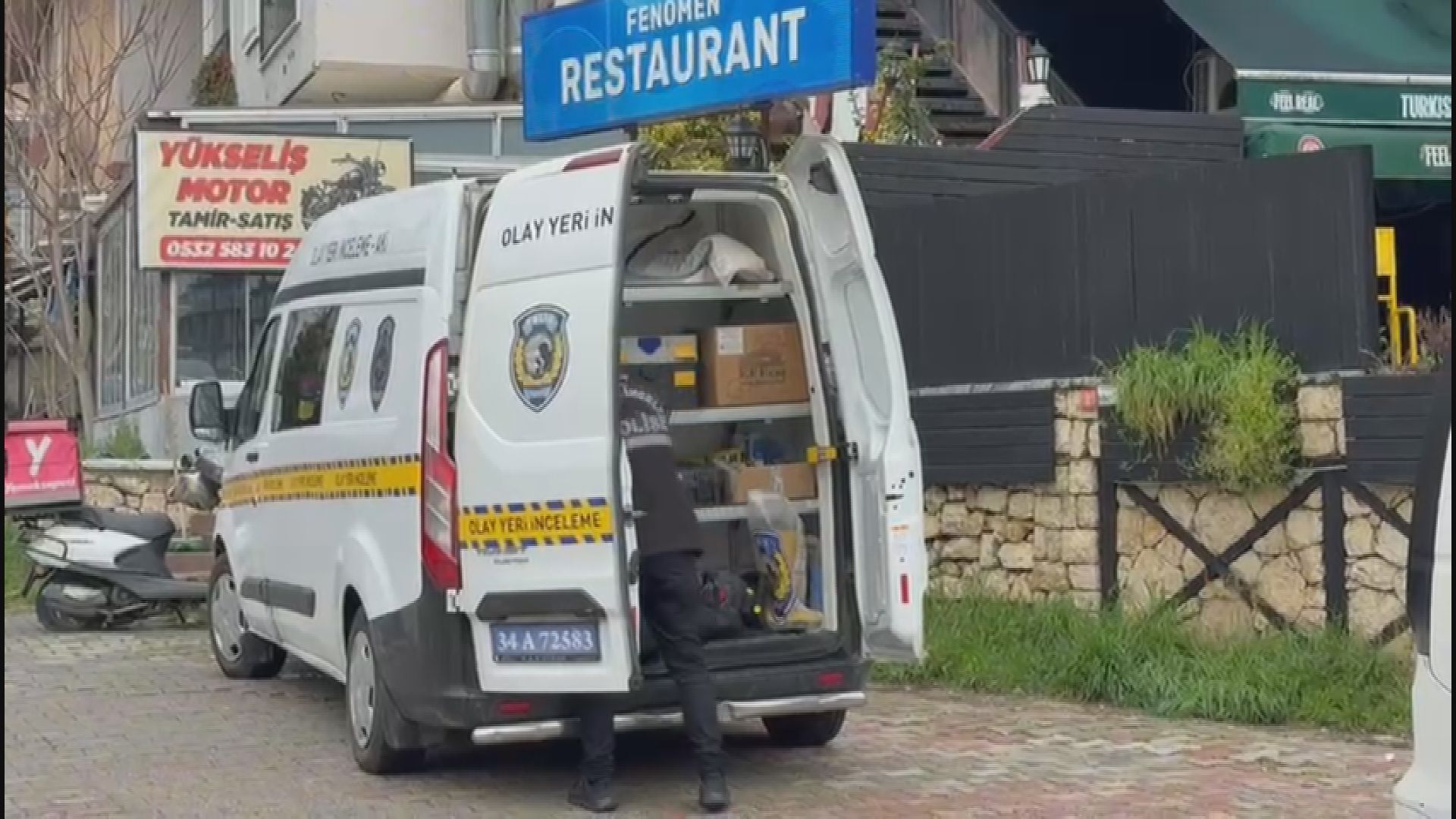 I S T A N B U L B U Y U K C E K M E C E D E H E S A P Y U Z U N D E 1239968 368839