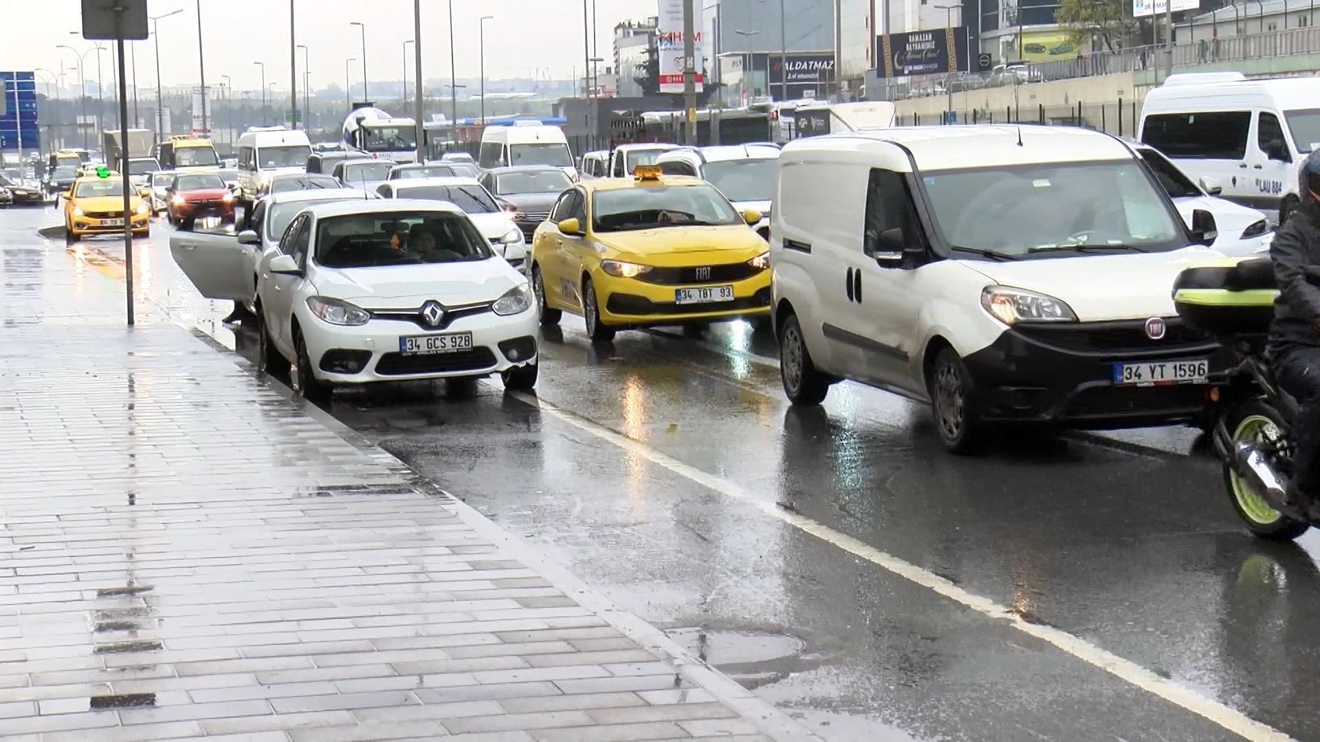 I S T A N B U L I S T A N B U L D A H A F T A N I N S O N I S G U 1254245 373258