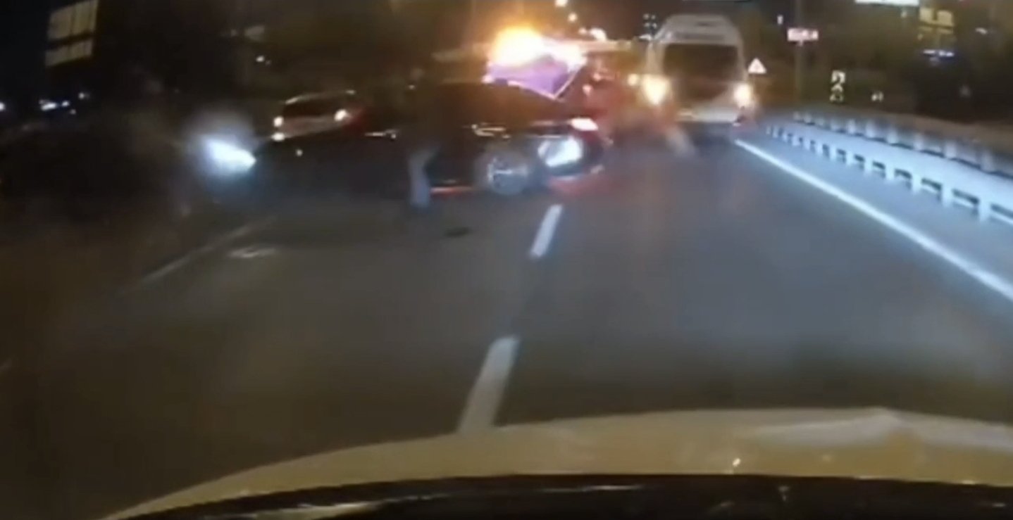 M A L T E P E D E D O R T A R A C I N K A R I S T I G I Z I N C I R L 1281559 381313