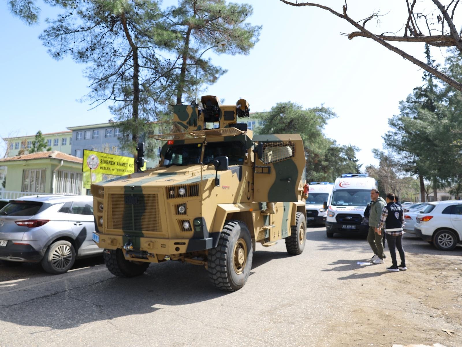 S A N L I U R F A D A O K U L A G I R I P R A S T G E L E A T E S A 1259631 374842-1