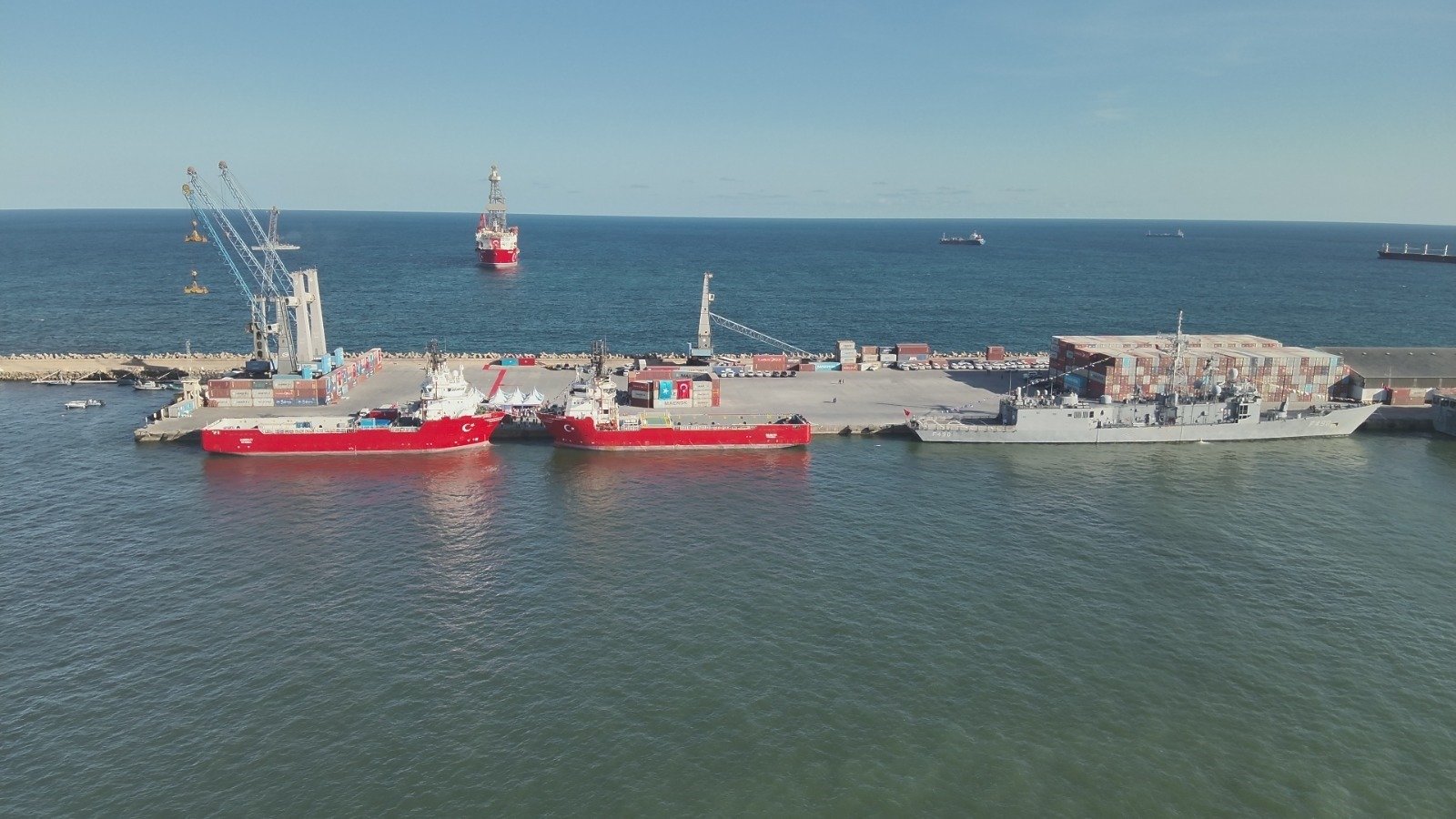 S O M A L I’ D E ‘ C A G R I B E Y U L T R A D E R I N D E N I Z P 1256050 373757