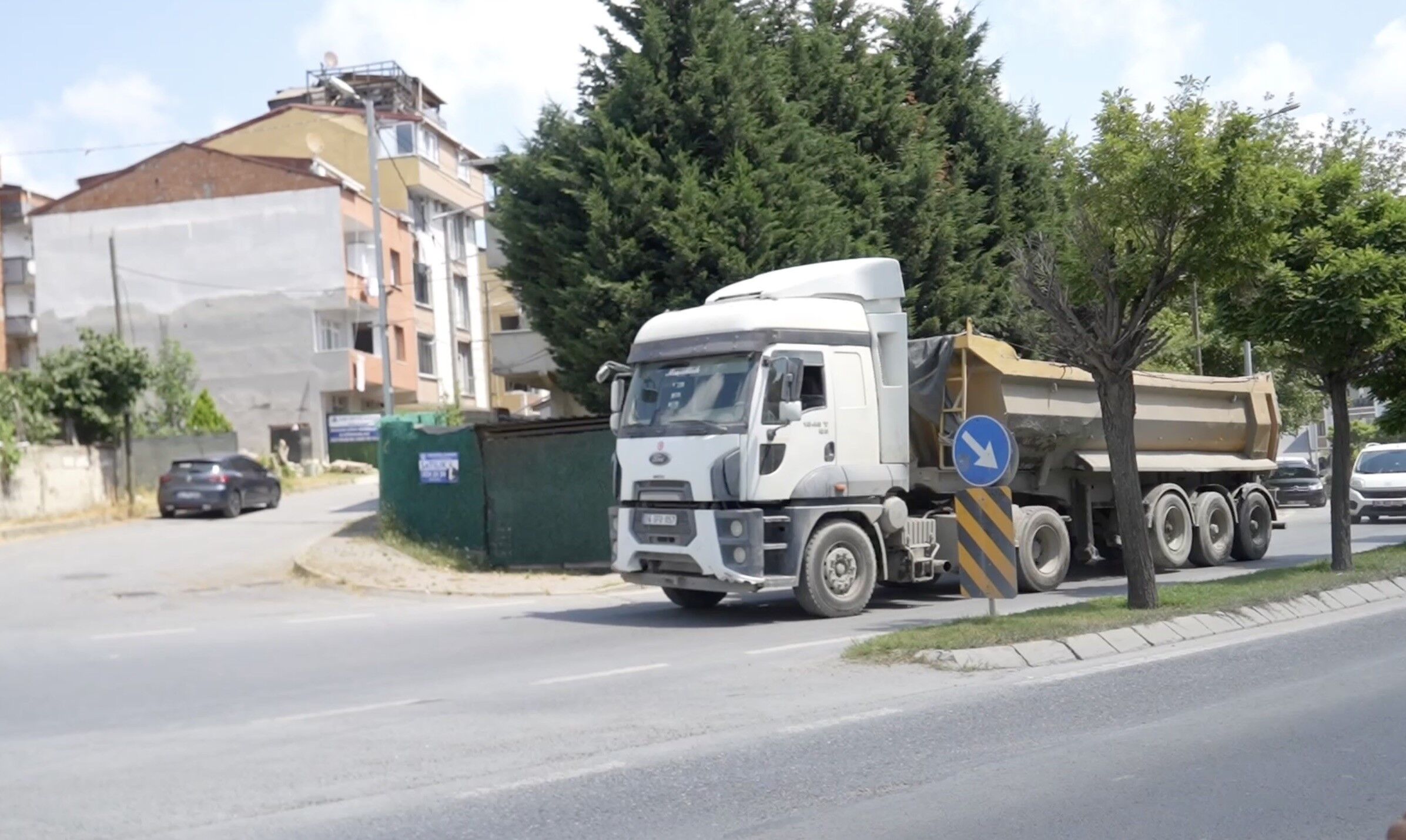 A W738851 06