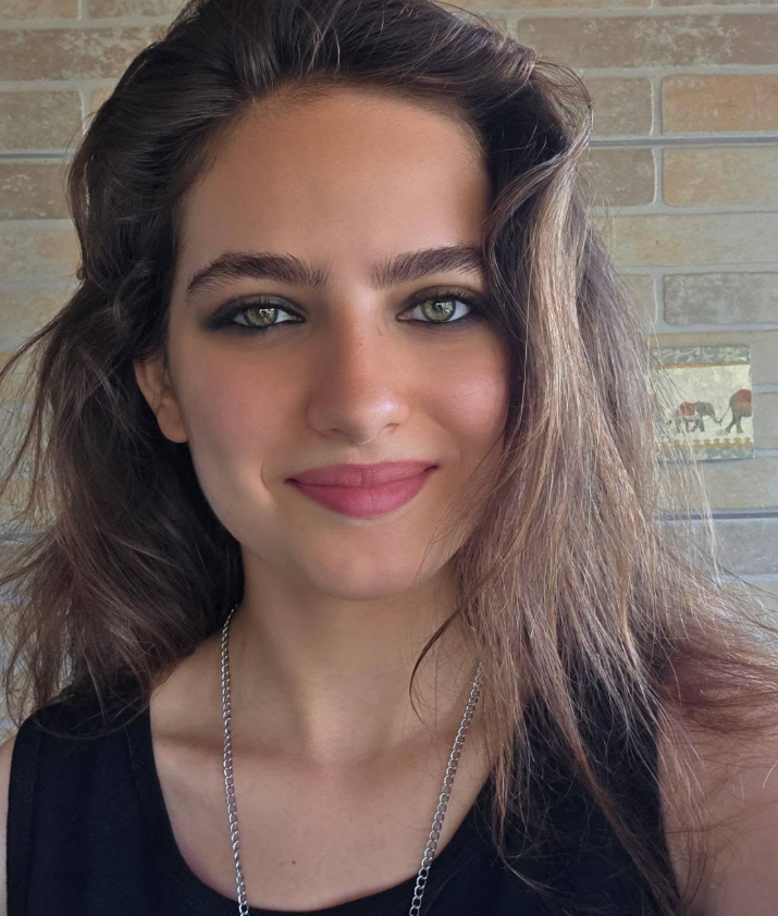 Avaa