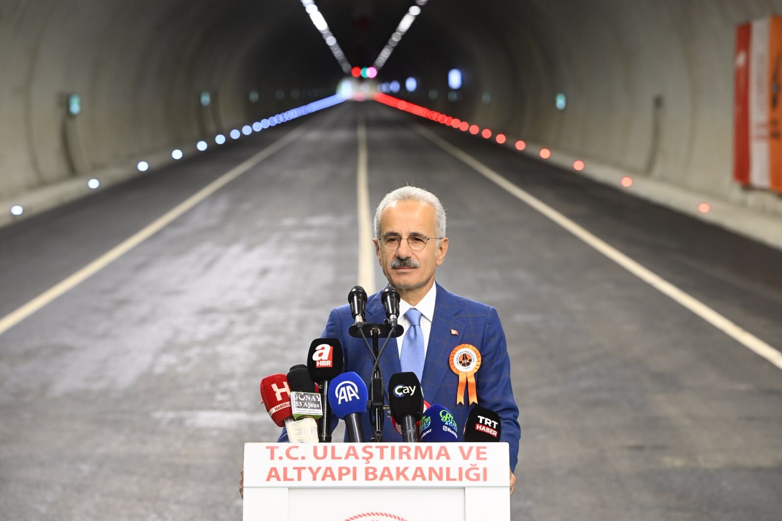 B A K A N U R A L O G L U T U R K I Y E Y I A D E T A Y E N I D E N 1461824 434925