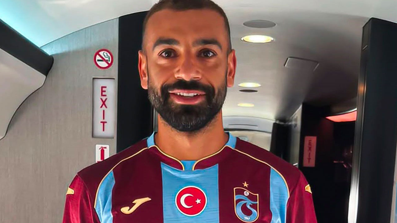 Muhammed Salah uçağa bindi, Trabzonspor formasını giydi