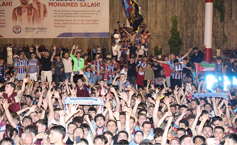 Trabzon’da Salah’a coşkulu karşılama