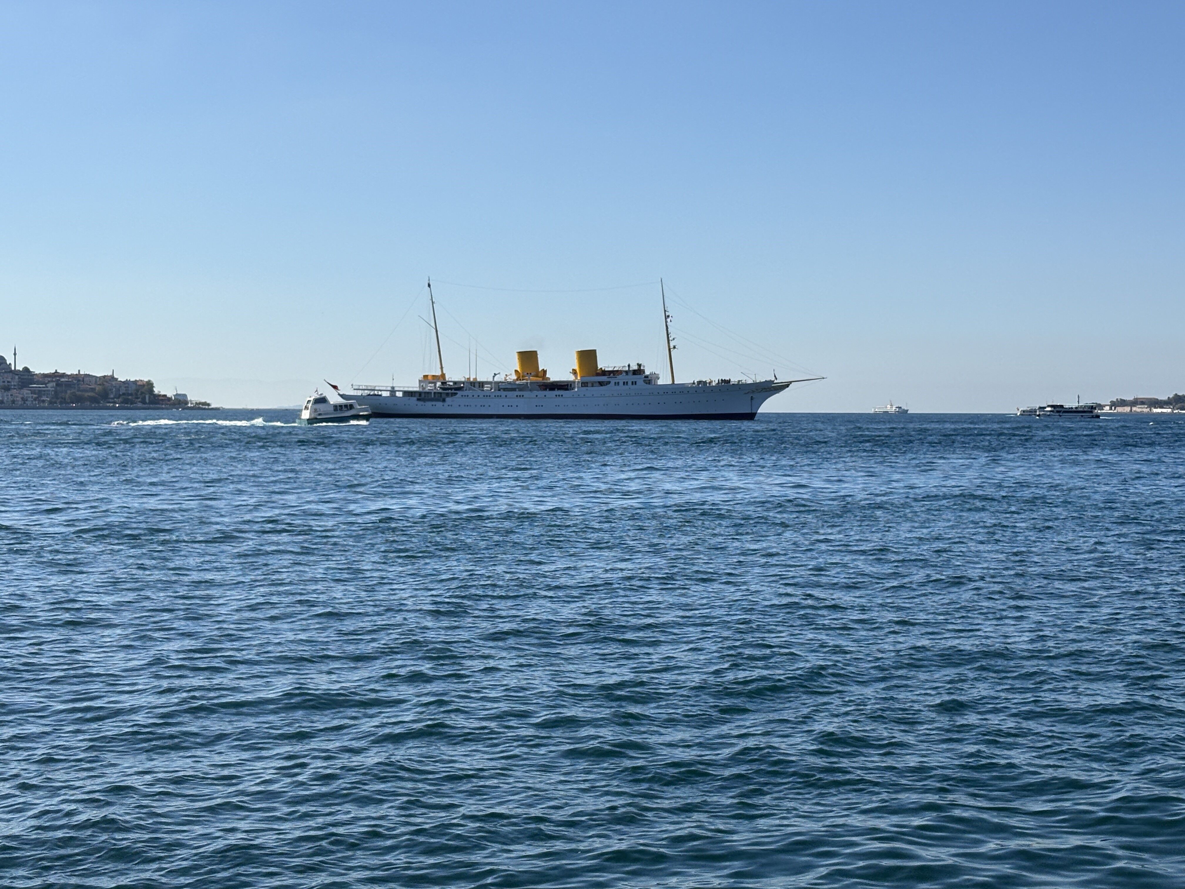 TCG Savarona eğitim gemisi İstanbul'da