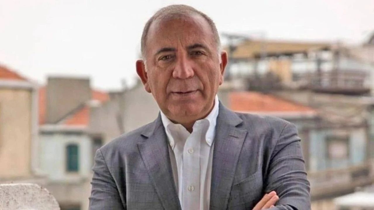 Gürsel Tekin’in CHP İstanbul İl Başkanlığı görevi sona erdi