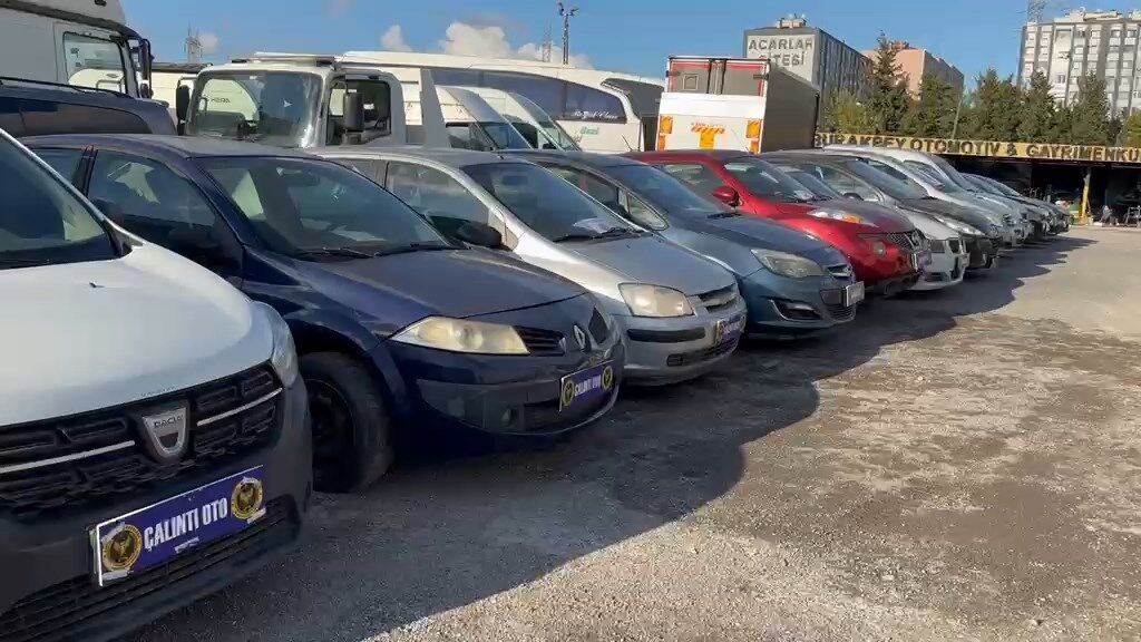İstanbul merkezli 3 ilde 'change' araç operasyonu