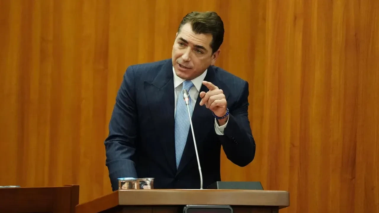 İBB Meclis Üyesi Ekrem Eray Arda CHP’den istifa etti