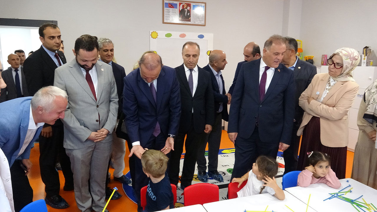 Sancaktepe'de 3 çocuk gelişim merkezi hizmete açıldı
