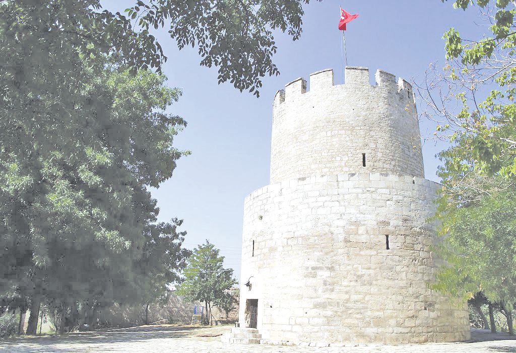 27 Mut Kalesi