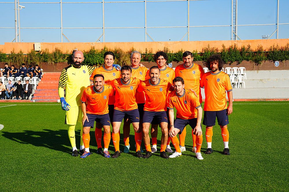 Başakşehir veteranları, Zenit’i 3-2 mağlup etti