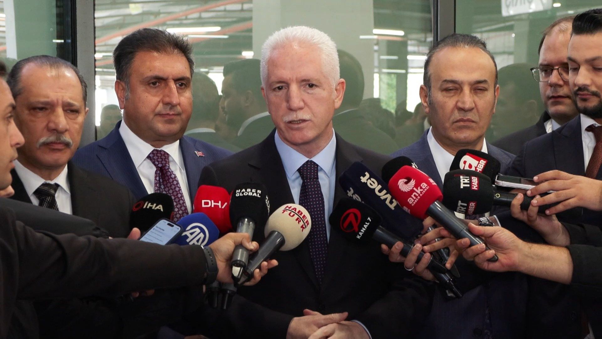 Başakşehir'de okulda kavgada 1 öğrenci hayatını kaybetti, 7 yaralı