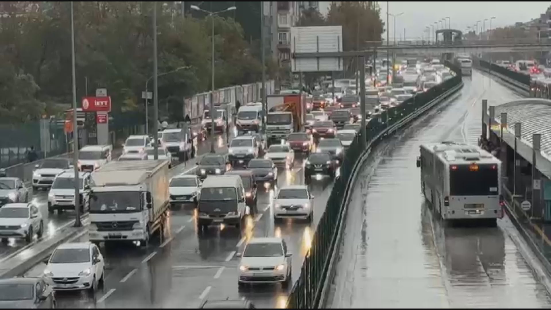 İstanbul'da trafik yoğunluğu yüzde 89'a ulaştı