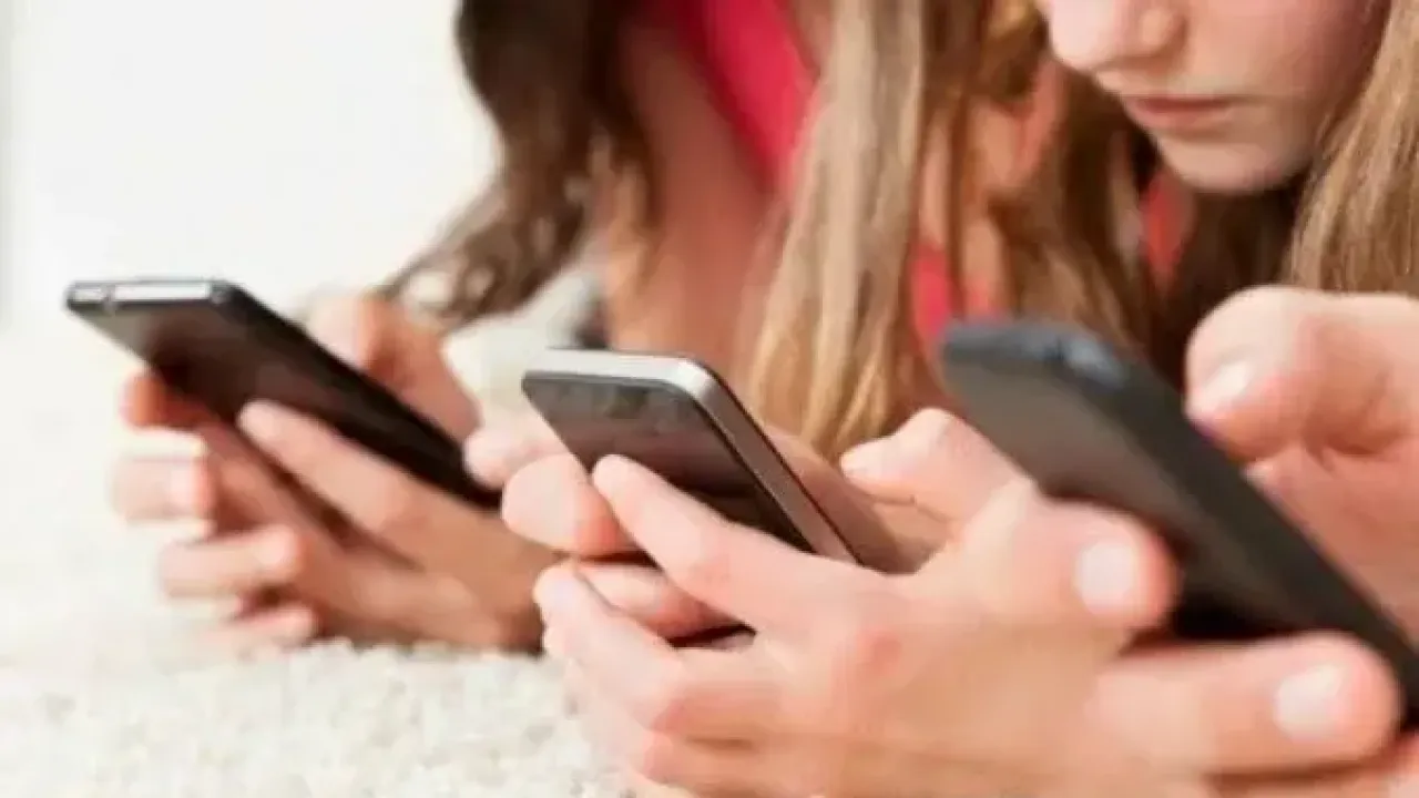 Sosyal Medya Yas Siniri Bursa Var Com 1793440297